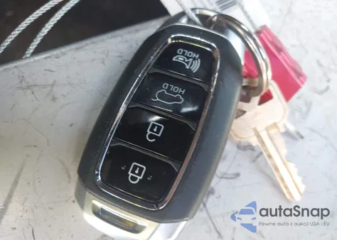 2019 Hyundai Kona Limited z USA, uszkodzony, nr VIN KM8K33A53KU274862